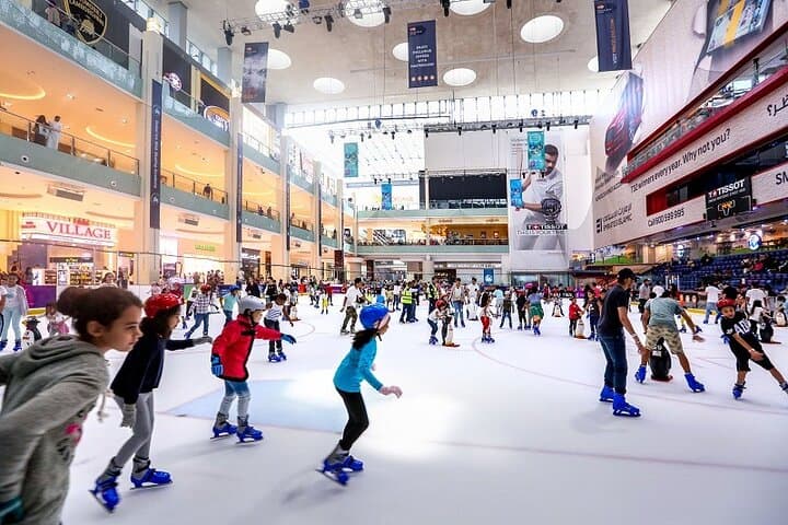 Dubai Ice Rink Entry Pass — Skate 90 Minutes at The Dubai Mall photo 2