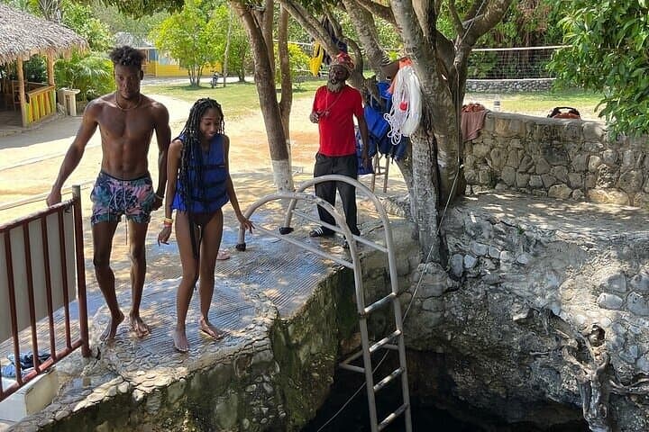 Unveiling Negril: Adventure and Relaxation in Jamaica’s Hidden Gems photo 5