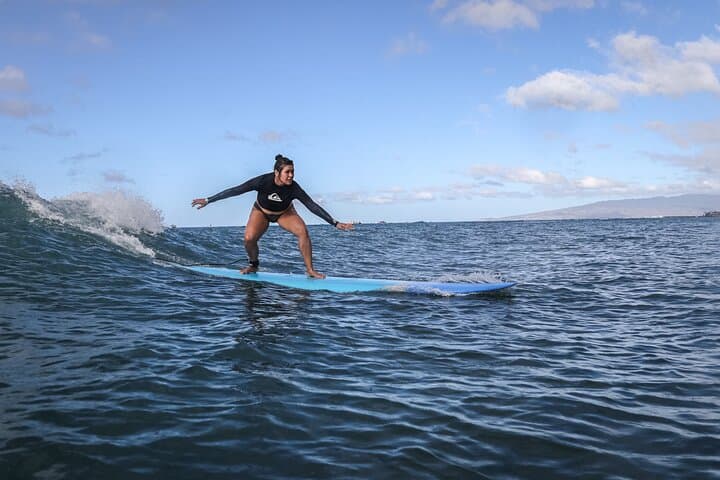 Waikiki Private 1-on-1 Surf Lesson: Learn to Stand Up on Iconic Hawaiian Waves photo 4