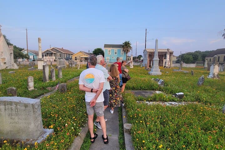 Spooky Galveston Secret Society Cemetery Tour: Historic Graves & Ghost Stories photo 2