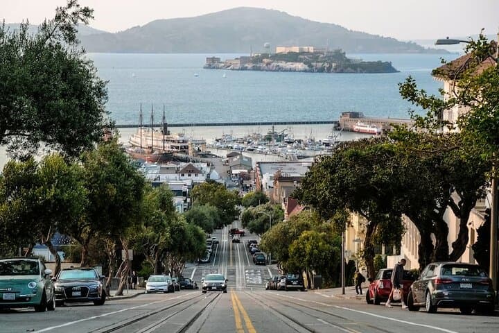 Alcatraz Island Tour Package with Golden Gate Bridge & 24-Hour Bike Rental photo 1