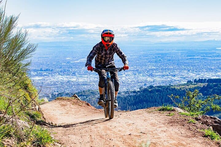 Beginner Downhill Mountain Biking Lesson at Christchurch Adventure Park photo 3