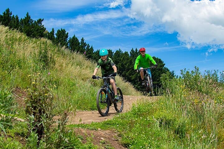 Beginner Downhill Mountain Biking Lesson at Christchurch Adventure Park photo 4