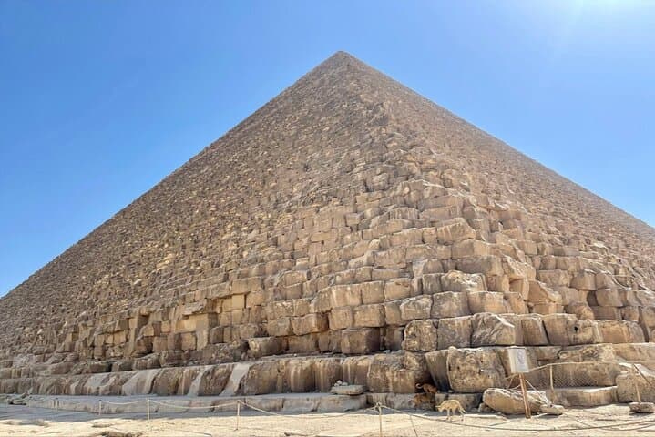 Giza Pyramids & Sphinx Private Guided Tour with Camel Ride