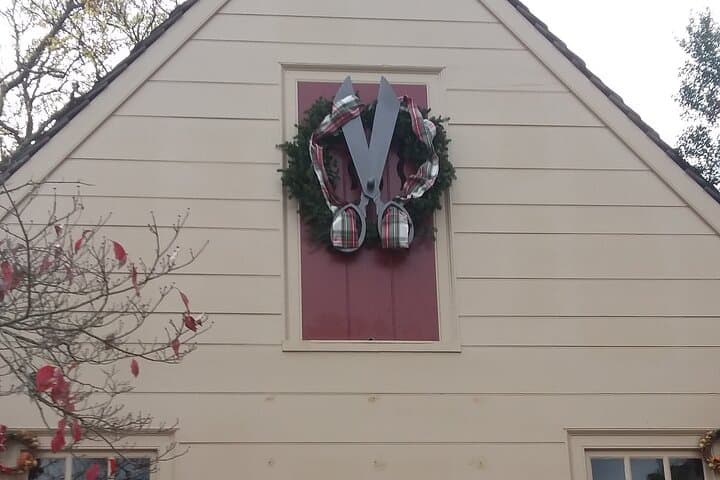 Christmastide in Colonial Williamsburg: A 1-Hour Historic Walking Tour photo 6