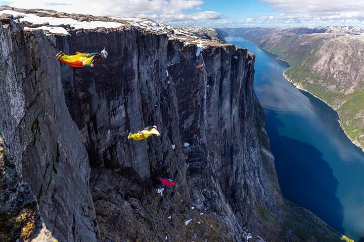 Kjerag Summer Hike with Premium Packed Lunch — Day Trip from Stavanger photo 4