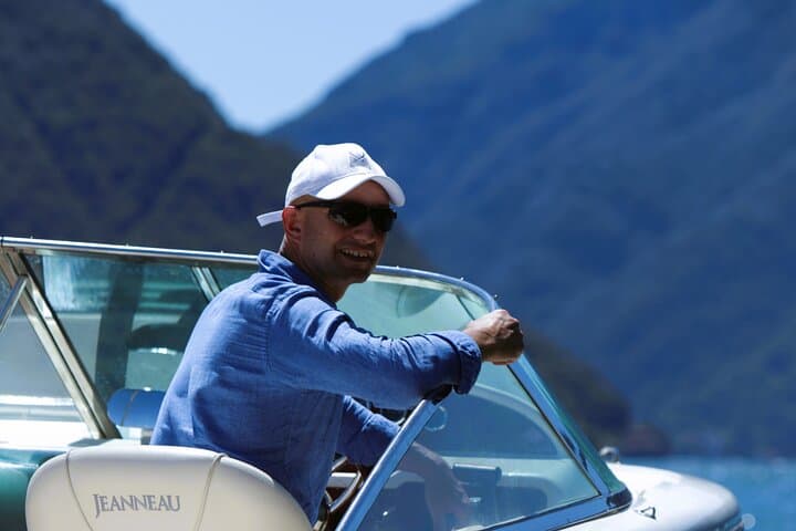 Private Lake Como 2-Hour Luxury Speedboat Tour with Prosecco photo 2