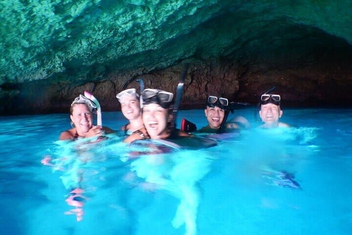 Blue Room and Beach Speedboat Tour Curaçao — Snorkel the Famous Blue Cave & Shipwreck Beach photo 4