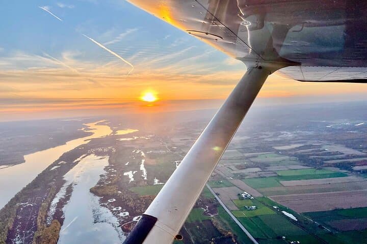 Pilot for a Day in Gatineau-Ottawa: Cessna 172 Hands-On Flight Experience photo 5