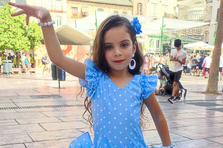Family Flamenco Fiesta: 45-Minute Flamenco Dance Class for Kids in Málaga photo 5