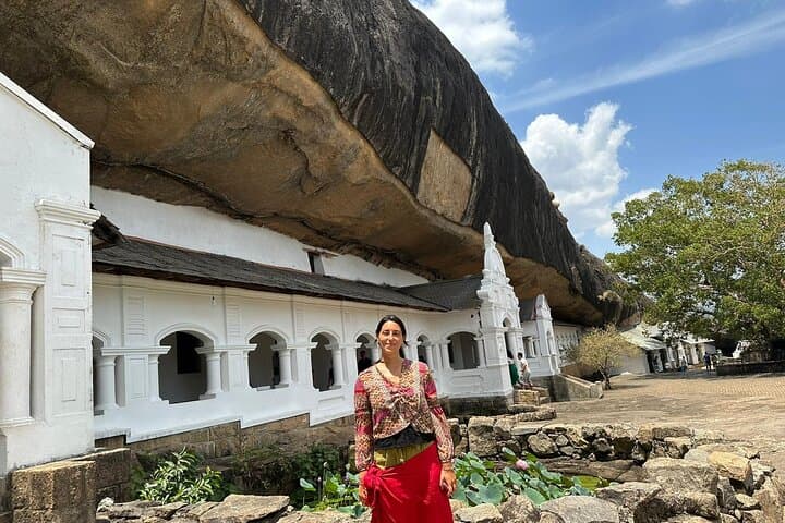 2-Day Sri Lanka Highlights: Elephants, Hill Country & Whale Watching photo 2