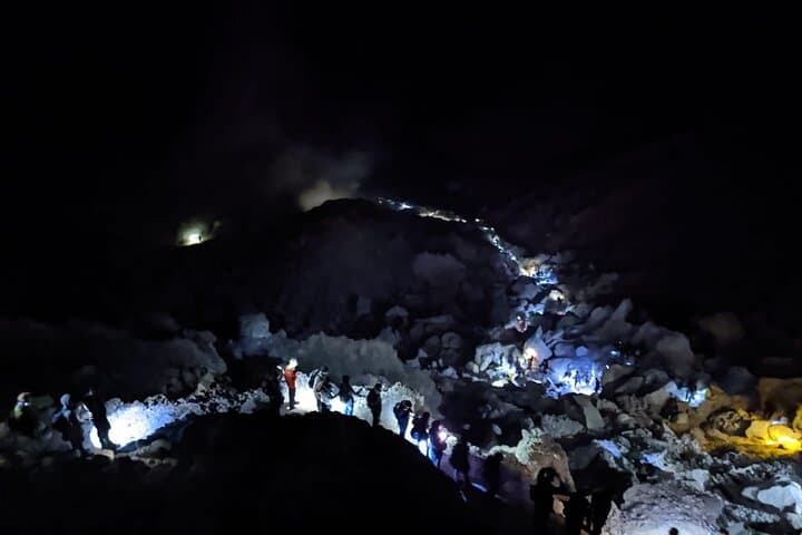 4-Day Mount Bromo & Ijen Blue Fire Adventure from Surabaya photo 3