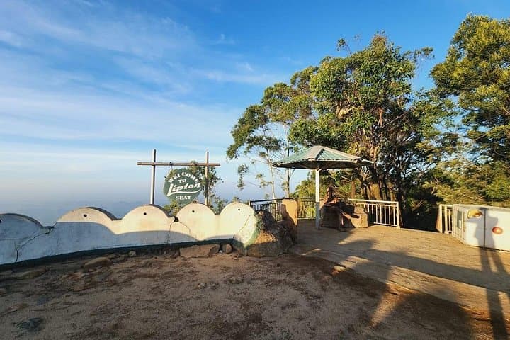 Ella to Lipton's Seat: Private Transfer to Sri Lanka's Tea-Garden Viewpoint photo 5