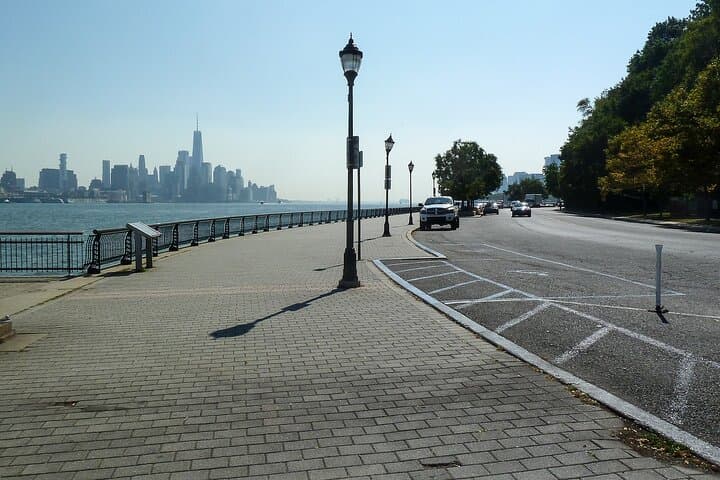 Explore New York from Jersey City: Private American Revolution Waterfront Walking Tour photo 3