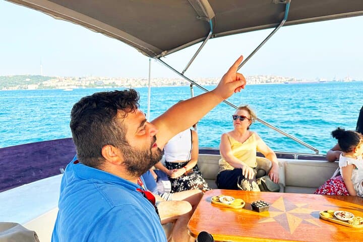 Bosphorus & Golden Horn Sunset Yacht Cruise from Kabatas photo 4