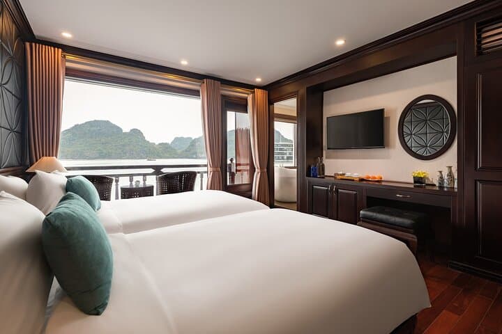 3-Day Halong Bay Cruise: Lan Ha, Bai Tu Long & Cat Ba Island Adventure photo 3