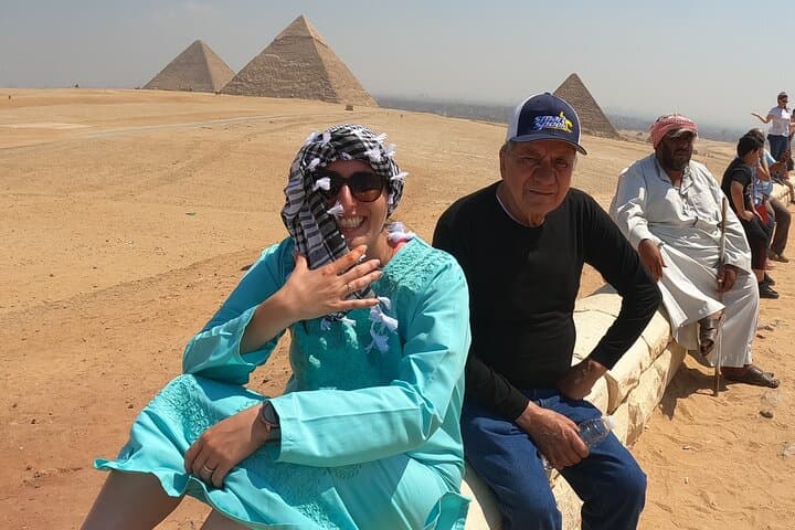 3-Day Cairo & White + Black Desert Safari: Pyramids, Sphinx, Dahshur and Overnight Camp photo 4