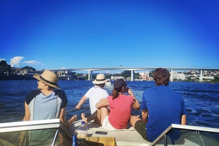 Private Douro River 6-Bridges Boat Tour (2h) — Porto Sunset Option