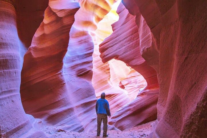 Antelope Canyon & Horseshoe Bend Small-Group Tour from Las Vegas — Day Trip to Page, AZ