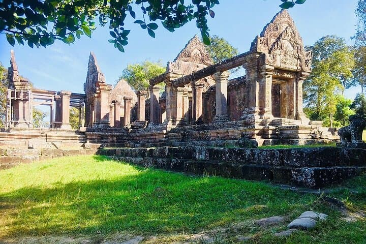 Preah Vihear & Koh Ker Full-Day Temple Tour from Siem Reap