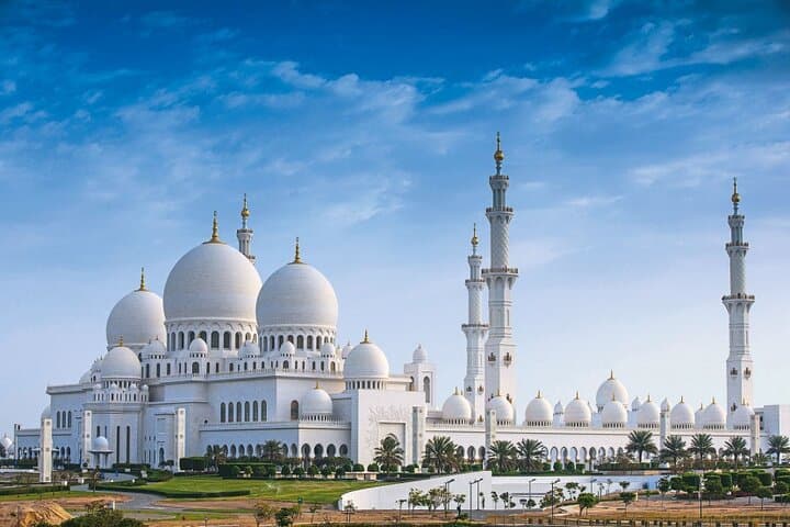 Abu Dhabi Day Tour from Dubai - Sheikh Zayed, Louvre & Qasr Al Watan photo 1