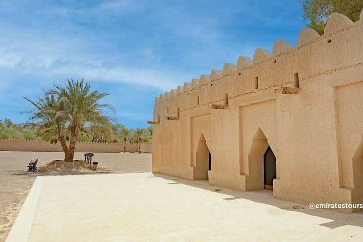 Al Ain Full-Day Trip from Abu Dhabi: Jebel Hafeet, Al Ain Oasis & Historic Forts photo 3