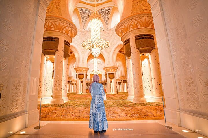 Abu Dhabi Highlights Tour: Sheikh Zayed Mosque, Heritage Village & Dates Market photo 5