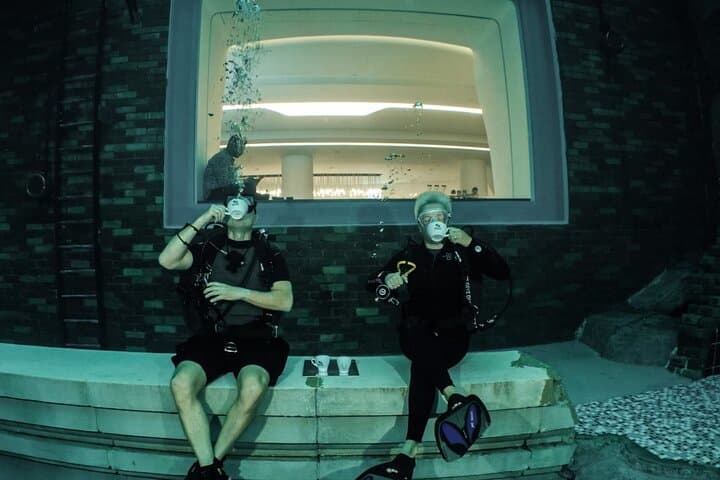 Deep Dive Dubai: Exploring the World's Deepest Pool — Sunken City Adventure