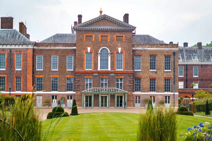 Royal Afternoon Tea and Walk at Kensington Palace — Tea, Gardens & Royal History photo 2