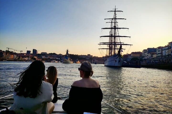 Private Douro River Boat Tour (1h30) — Porto Sunset Option & Ribeira Views photo 6