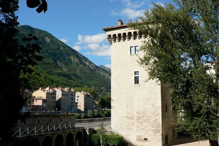 Grenoble Scavenger Hunt: Self-Guided City Tour with Puzzles and Sights photo 6
