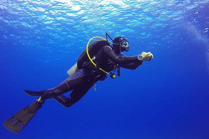 Beginner Scuba Diving in Hurghada: Two Guided Dives with Lunch & Hotel Pickup photo 3