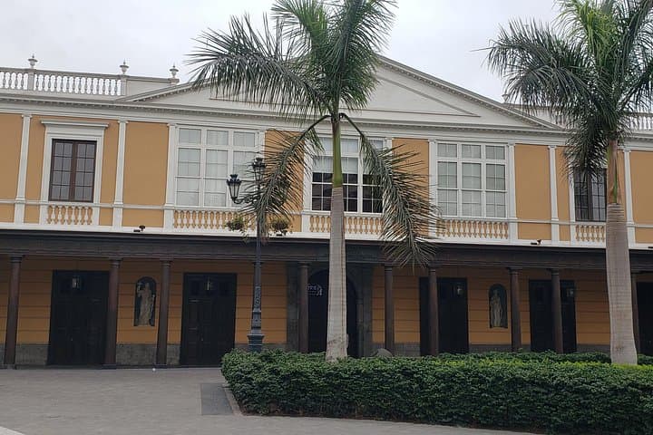 Half-Day Bike Tour: Miraflores to Lima’s Historic Center photo 4