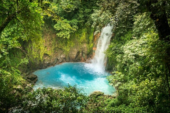 Rio Celeste Day Hike, Sloth Sanctuary & Katira Labyrinth — Day Trip from Tamarindo