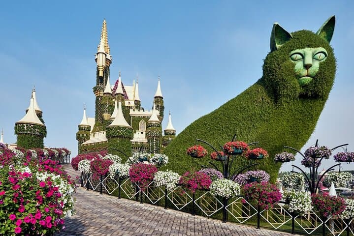 Dubai Day Combo: Miracle Garden Visit and Marina Dhow Dinner Cruise photo 5