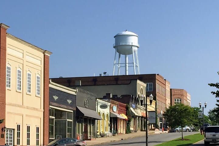 Walking Dead Private Film Locations Tour: Senoia Day Trip from Atlanta photo 6