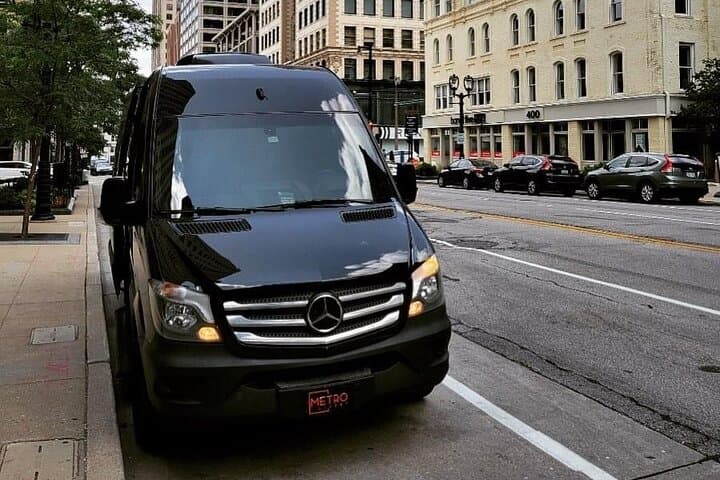 Nashville Airport Private Transfer for Groups (6–13) — BNA Chauffeur Service photo 2