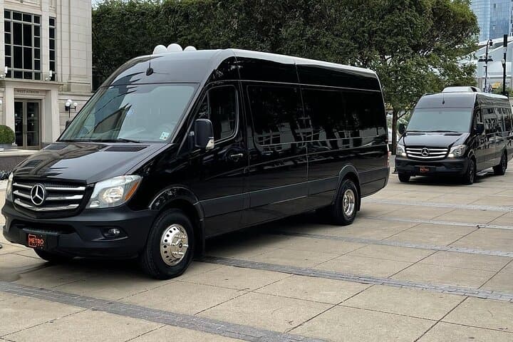 Nashville Airport Private Transfer for Groups (6–13) — BNA Chauffeur Service photo 3
