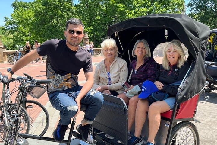 Central Park Pedicab Guided Tour: Bethesda Fountain to Strawberry Fields