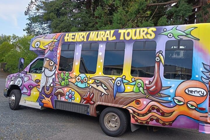 Seattle Street Murals Bus Tour — Henry's Art, Pubs & Waterfront Gallery