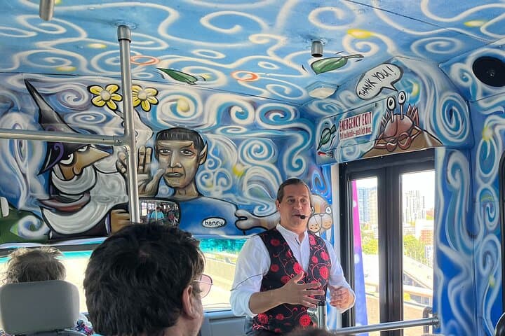 Seattle Street Murals Bus Tour — Henry's Art, Pubs & Waterfront Gallery photo 4