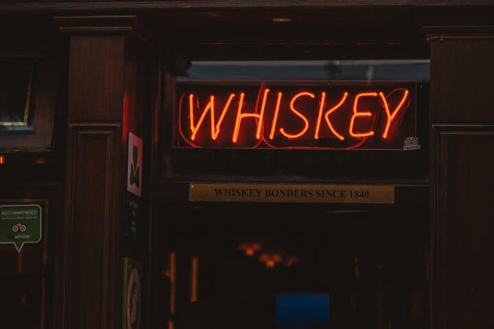 Dublin and Wicklow Mountains Pub Tour — Scenic Drives, Historic Pubs & Coastal Views