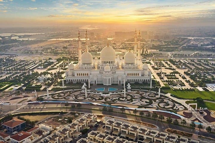 Private Abu Dhabi City Tour: Sheikh Zayed Grand Mosque & Louvre Abu Dhabi Day Trip photo 1