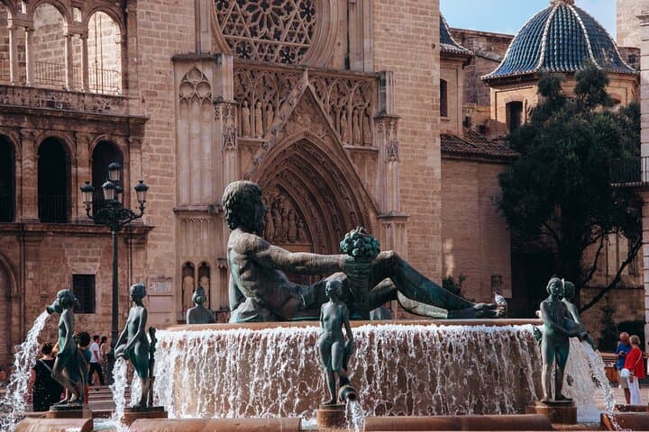 Pedal Through Valencia: Turia Gardens to the City of Arts and Sciences photo 3