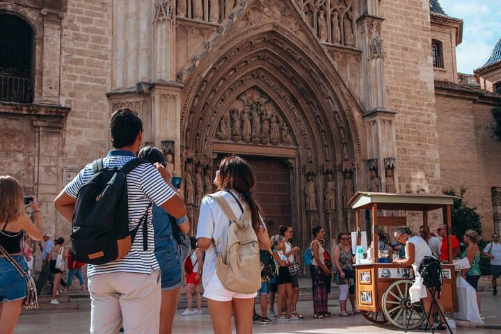 Pedal Through Valencia: Turia Gardens to the City of Arts and Sciences photo 4