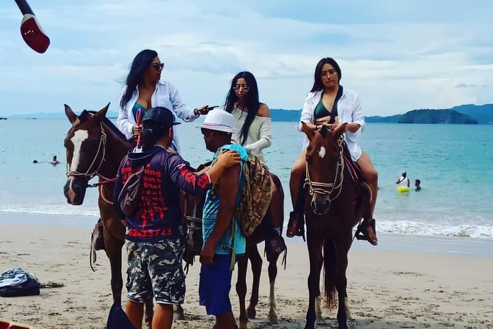 Private Horseback Tour on Playa Conchal: Beach Ride & Sunset in Guanacaste photo 5