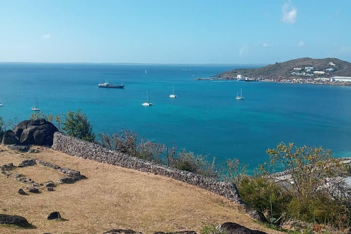 Private Island Tour in St. Maarten — Beaches, Plane-Spotting & Local Flavors photo 2