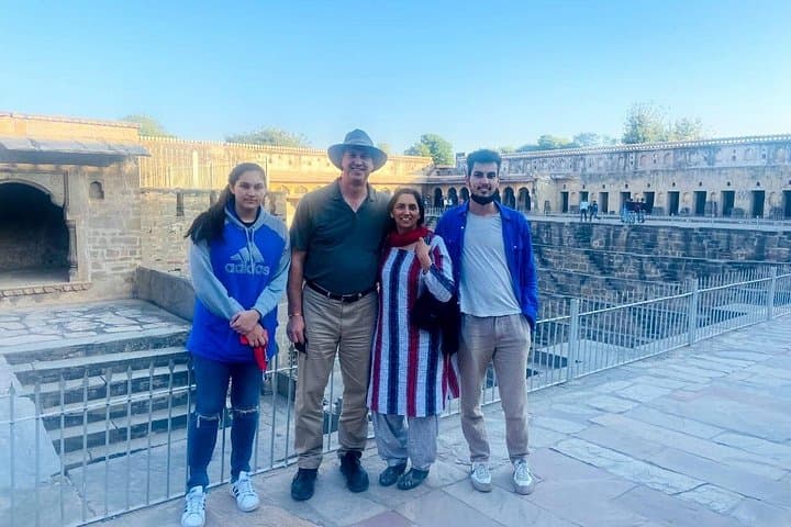 Private Transfer Agra to Jaipur via Fatehpur Sikri & Chand Baori — Stepwell Stopover