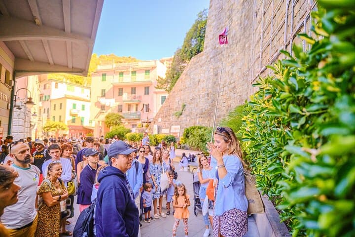Full-Day Cinque Terre Tour from Florence — Manarola, Vernazza & Monterosso in One Day photo 4