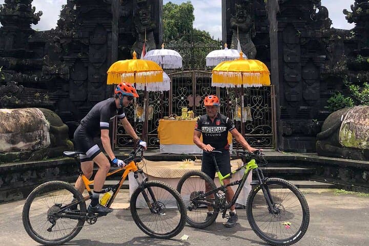 Batur Crater to Ubud: Volcano-Rim Mountain Biking Adventure photo 3